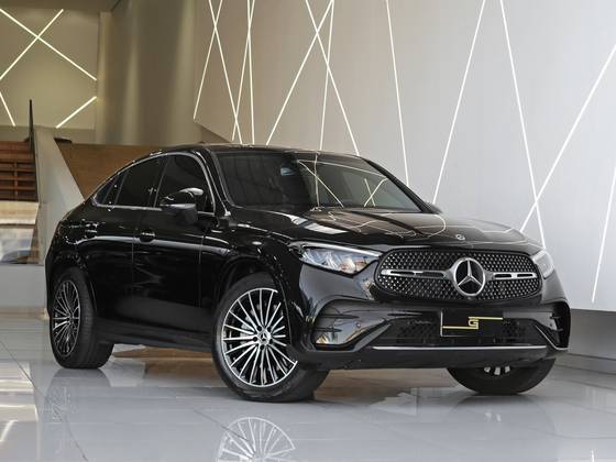 MERCEDES-BENZ GLC 300 2.0 MHEV AMG LINE COUPÉ 4MATIC 9G-TRONIC